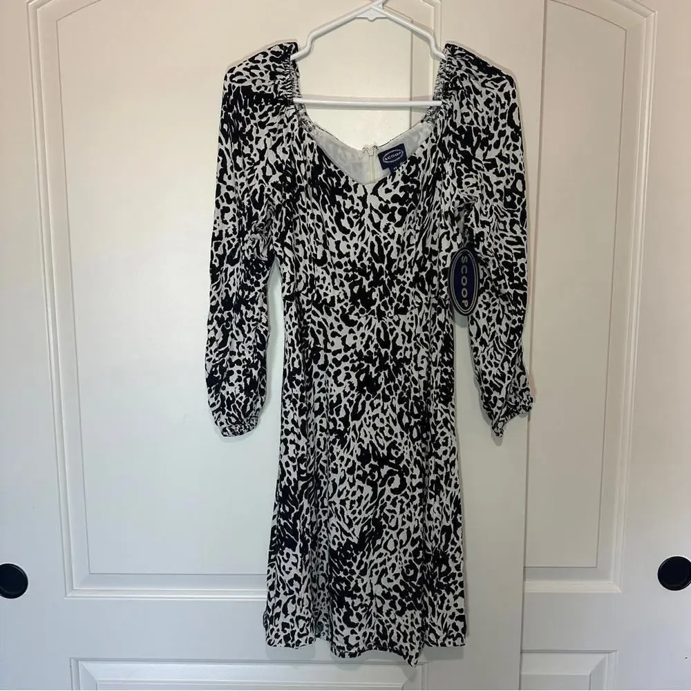 NWT Scoop Women’s Square Neck Dress Animal Print‎ Size: XS